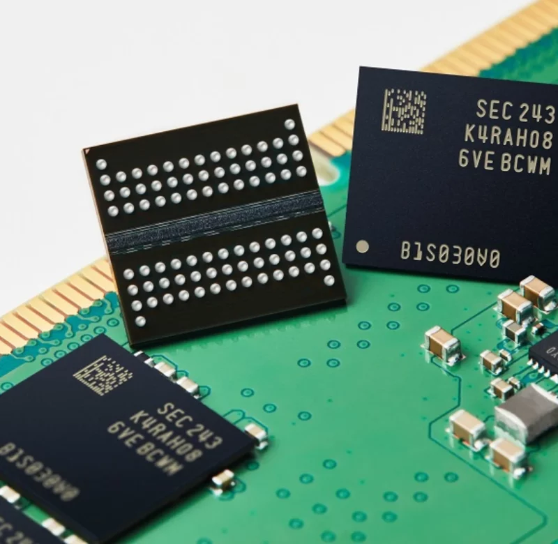 Samsung-DDR5-DRAM-12nm-16Gb-Chips